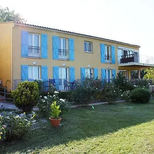 2* Отель Les Cavalets